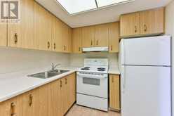 PH2 - 100 ANNA RUSSELL WAY | Markham Ontario | Slide Image Thirteen