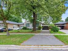 359 RENFORTH DRIVE | Toronto Ontario | Slide Image Three