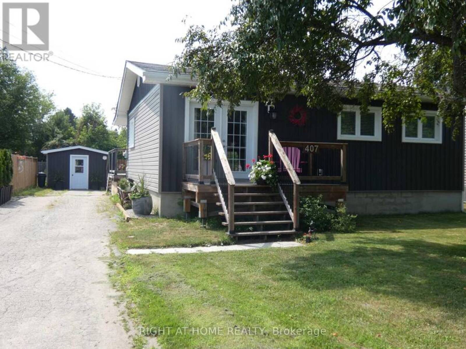 407 KING STREET, West Nipissing, Ontario P2B 3C8