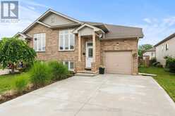 192 OAKCREST AVENUE E | Welland Ontario | Slide Image One
