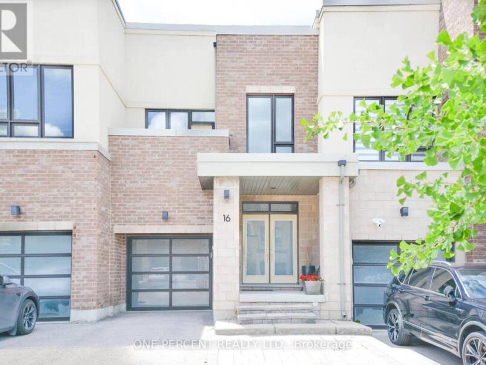 16 DENARIUS CRESCENT, Richmond Hill, Ontario L4E 0Y9
