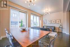 16 DENARIUS CRESCENT | Richmond Hill Ontario | Slide Image Ten