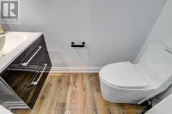 230 LANCASTER AVENUE | Newmarket Ontario | Slide Image Thirteen