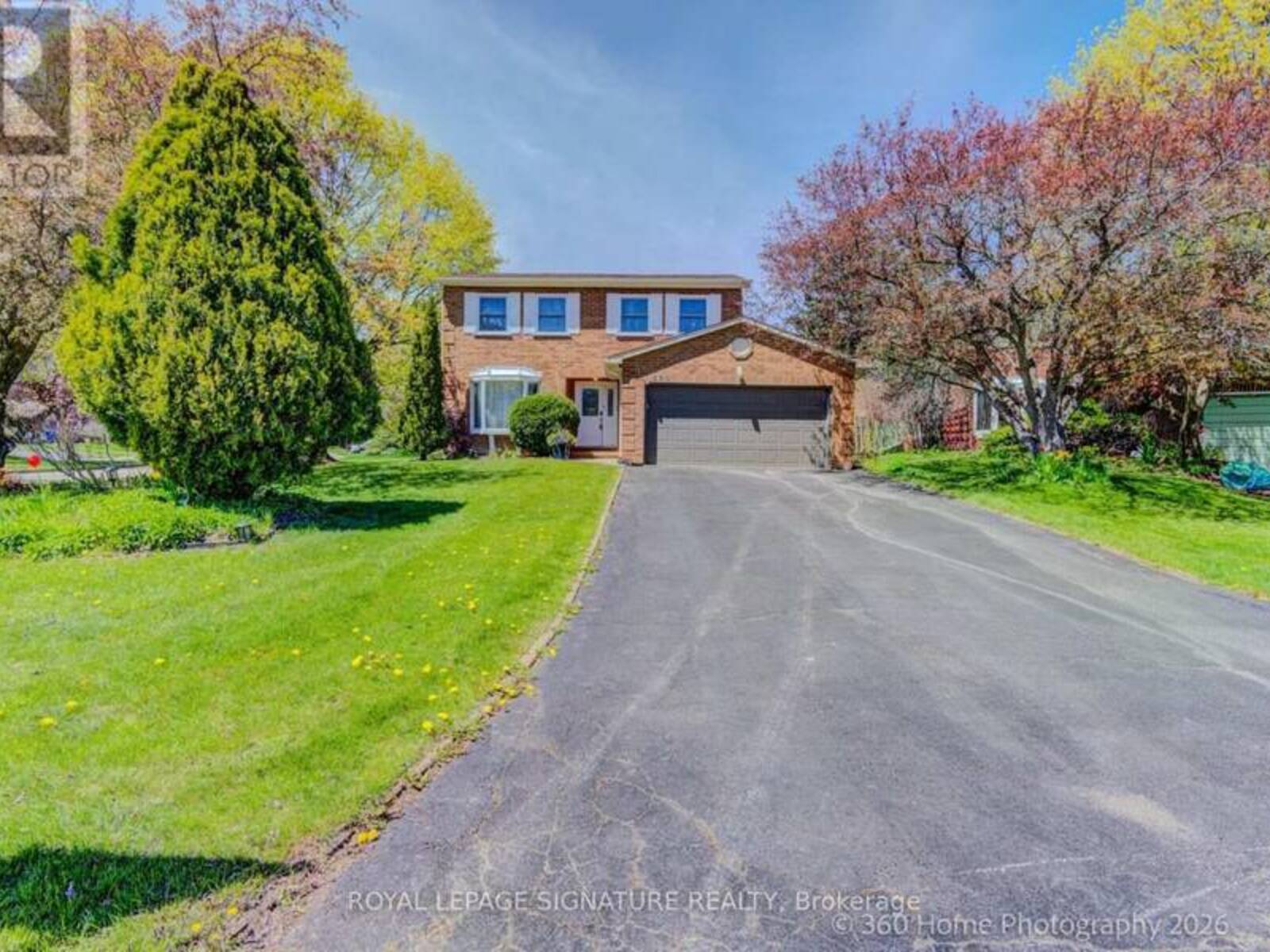 230 LANCASTER AVENUE, Newmarket, Ontario L3Y 5X2
