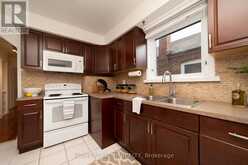 2 MIDHOLM DRIVE | Toronto Ontario | Slide Image Fifteen
