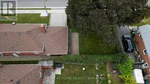 2 MIDHOLM DRIVE | Toronto Ontario | Slide Image Thirty-eight