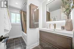 52 DEVINS DRIVE | Aurora Ontario | Slide Image Seventeen