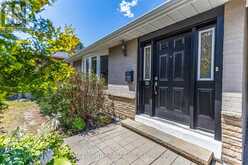 52 DEVINS DRIVE | Aurora Ontario | Slide Image Three