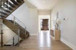18 FLORENCE DRIVE | Oakville Ontario | Slide Image Eighteen