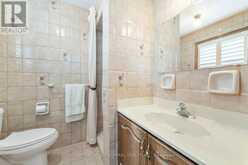 48 WELDRICK ROAD W | Richmond Hill Ontario | Slide Image Nineteen
