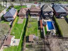 48 WELDRICK ROAD W | Richmond Hill Ontario | Slide Image Thirty-seven