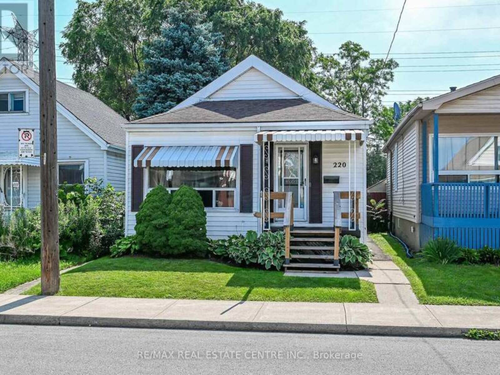 220 PALING AVENUE, Hamilton, Ontario L8H 5J7
