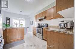 2 HORN STREET | Whitchurch-Stouffville Ontario | Slide Image Fifteen
