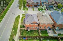 2 HORN STREET | Whitchurch-Stouffville Ontario | Slide Image Five