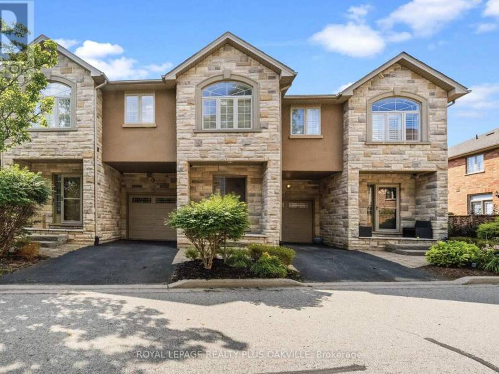 24 - 2282 ORCHARD ROAD, Burlington, Ontario L7L 0B5