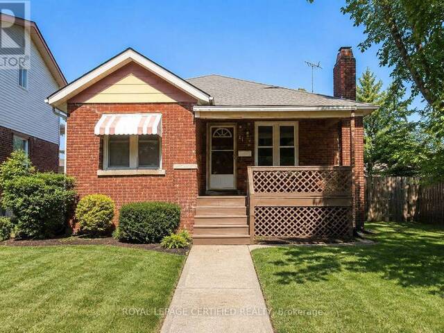 1184 JANETTE AVENUE Windsor Ontario, N9A 5A7 - 4 Bedrooms Home For Sale