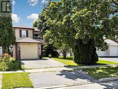 59 VALLEY STREAM DRIVE Toronto Ontario, M1V 2A4