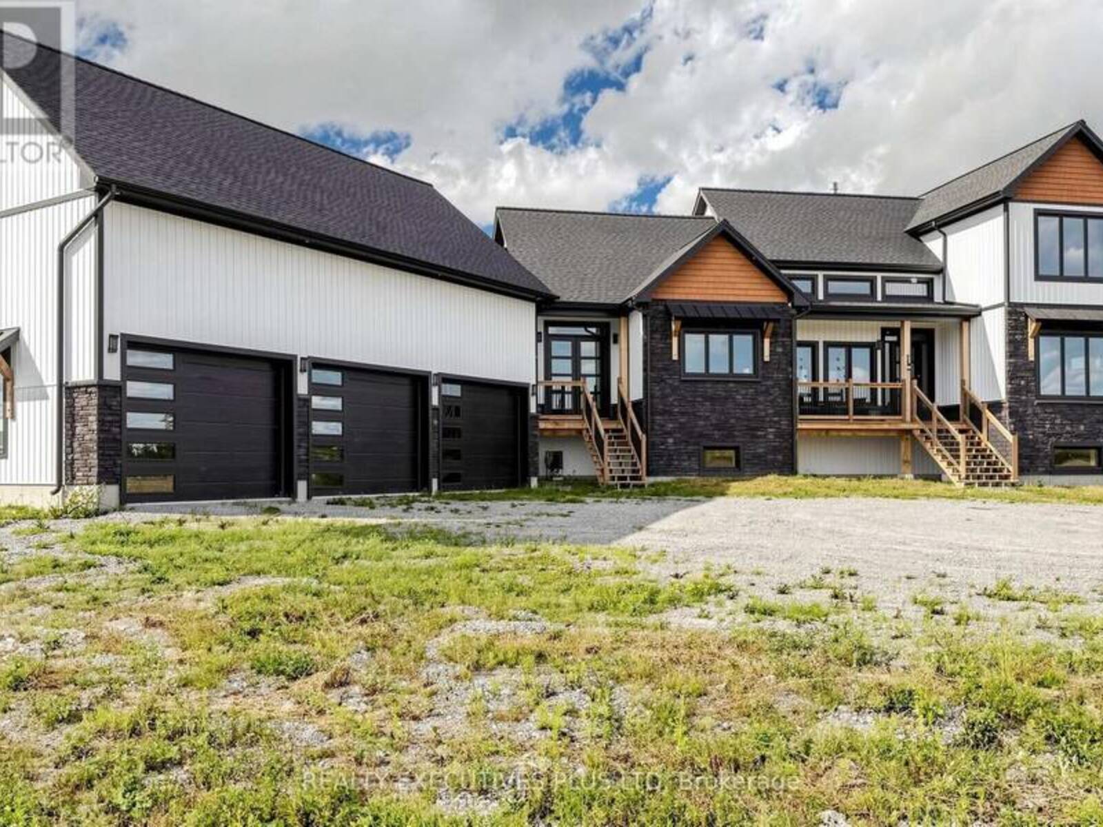 16 CAMBRAY ROAD, Kawartha Lakes, Ontario K0M 1G0