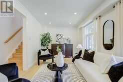 7 COSSAR DRIVE | Aurora Ontario | Slide Image Ten