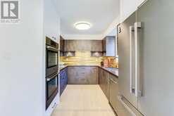 7 COSSAR DRIVE | Aurora Ontario | Slide Image Fourteen