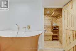 7 COSSAR DRIVE | Aurora Ontario | Slide Image Forty-two