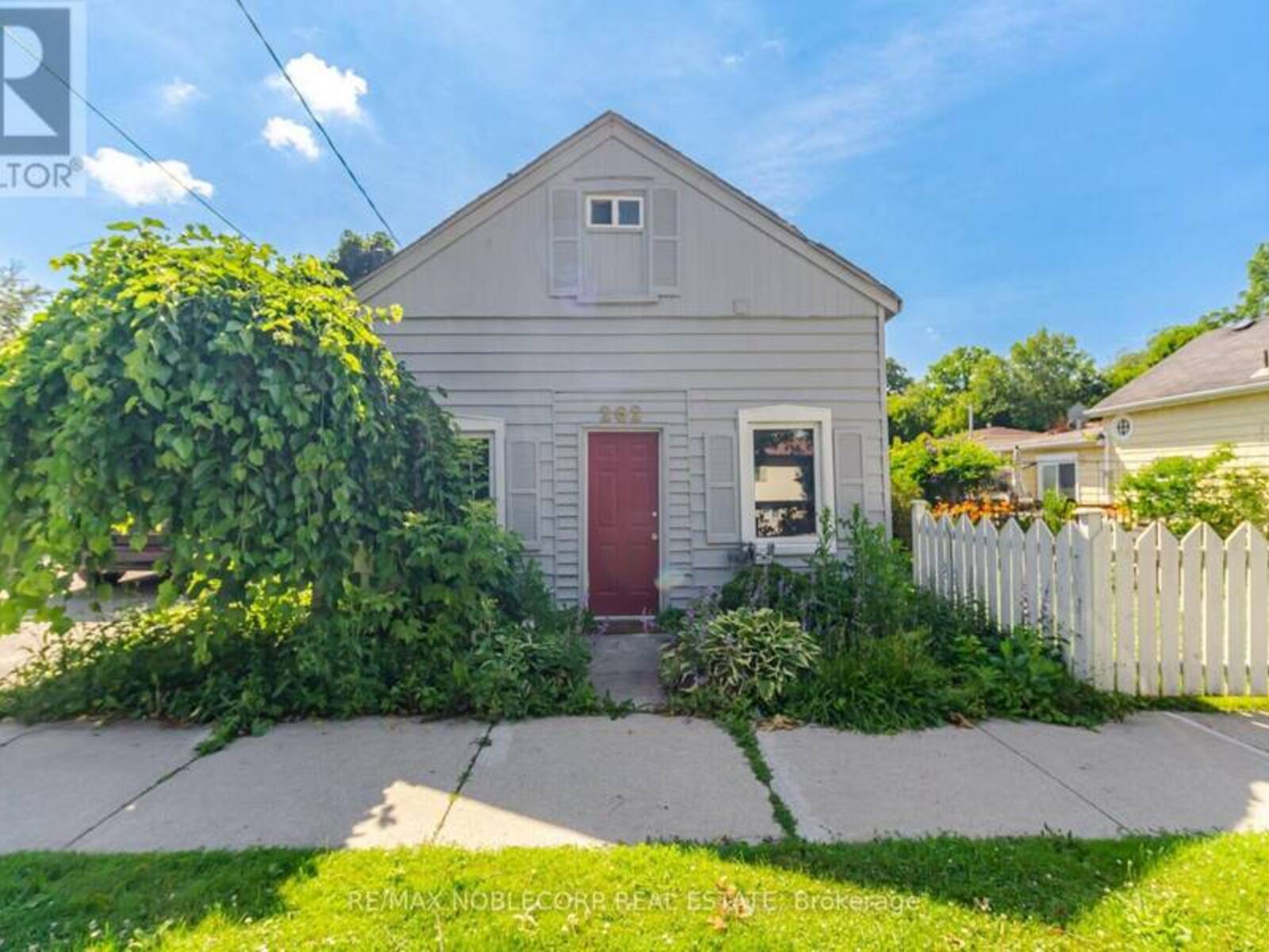 262 PINE STREET, Milton, Ontario L9T 1K5