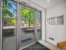 427 CRAWFORD STREET | Toronto Ontario | Slide Image Five