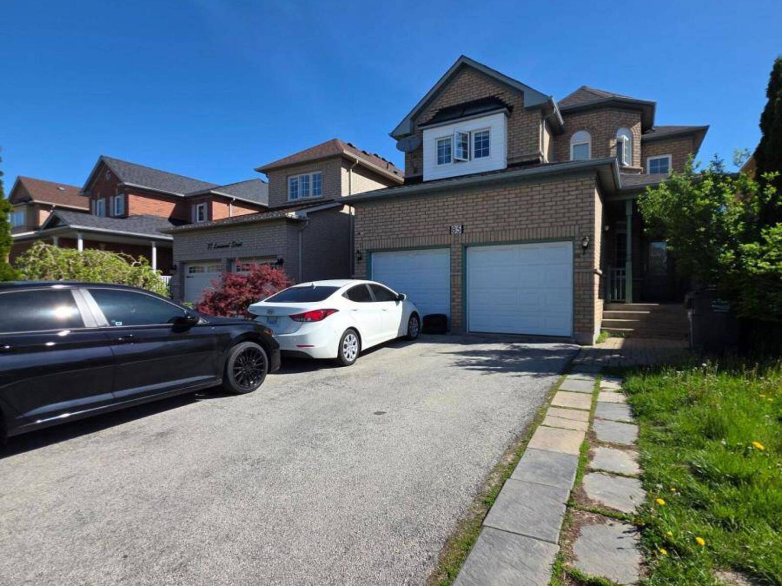 85 LANEWOOD STREET, Brampton, Ontario L6R 1V2