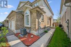 511 DANSBURY DRIVE | Waterloo Ontario | Slide Image Three