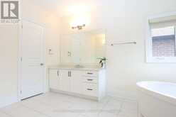 11 DAVID DUNLAP BOULEVARD | Richmond Hill Ontario | Slide Image Fifteen