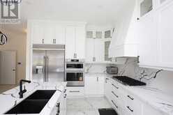 11 DAVID DUNLAP BOULEVARD | Richmond Hill Ontario | Slide Image Four