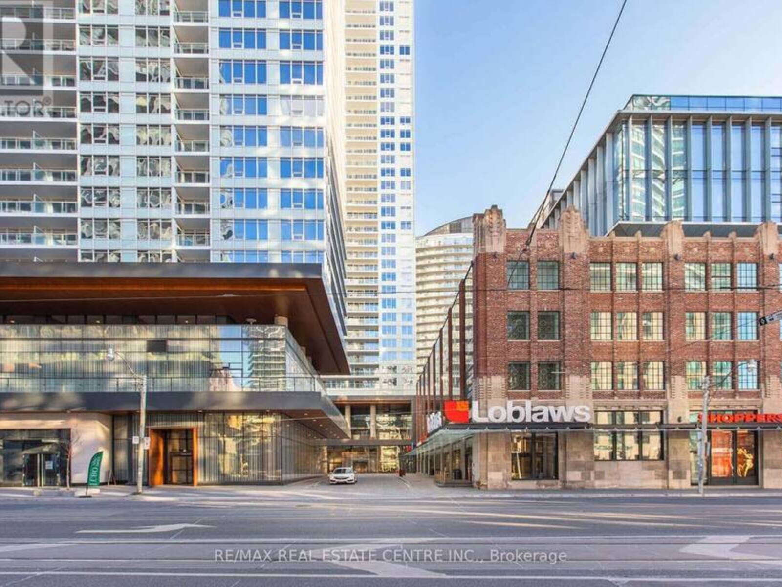 812 - 19 BATHURST STREET, Toronto, Ontario M5V 0N2