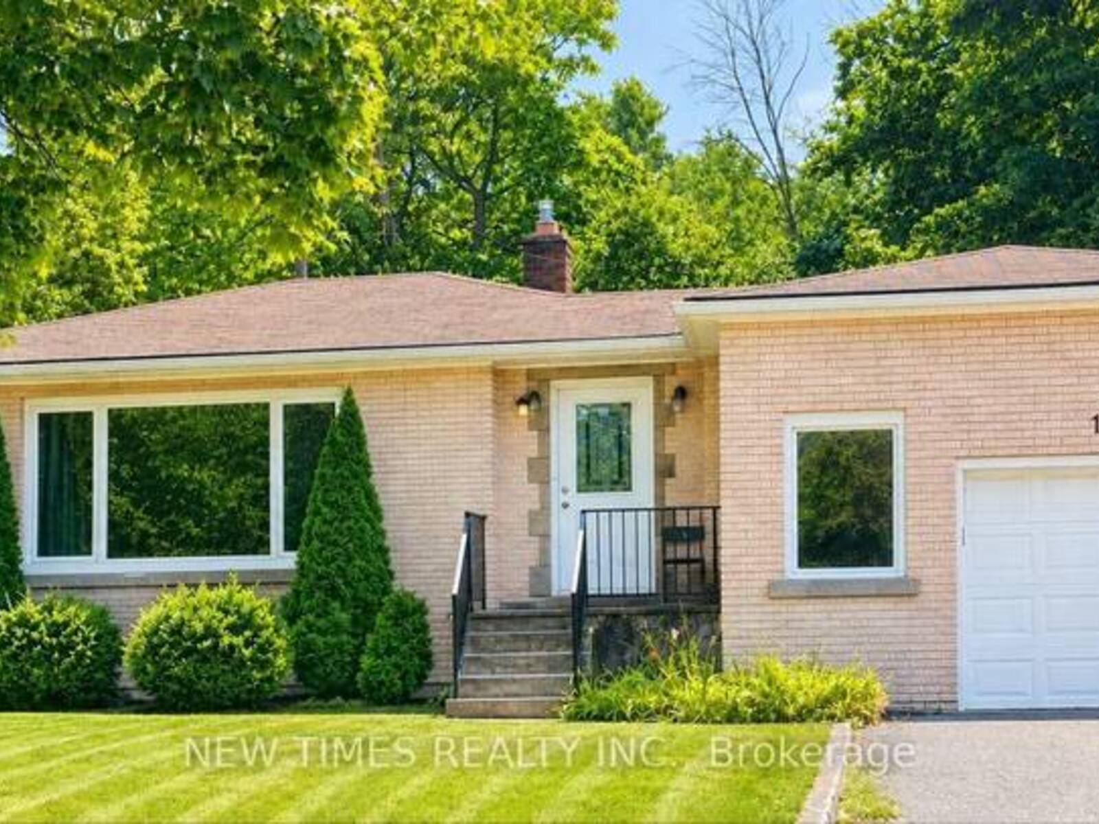 190 GLENDALE AVENUE, St. Catharines, Ontario L2T 2K5