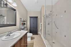 72 DECAROLIS CRESCENT | Angus Ontario | Slide Image Eighteen