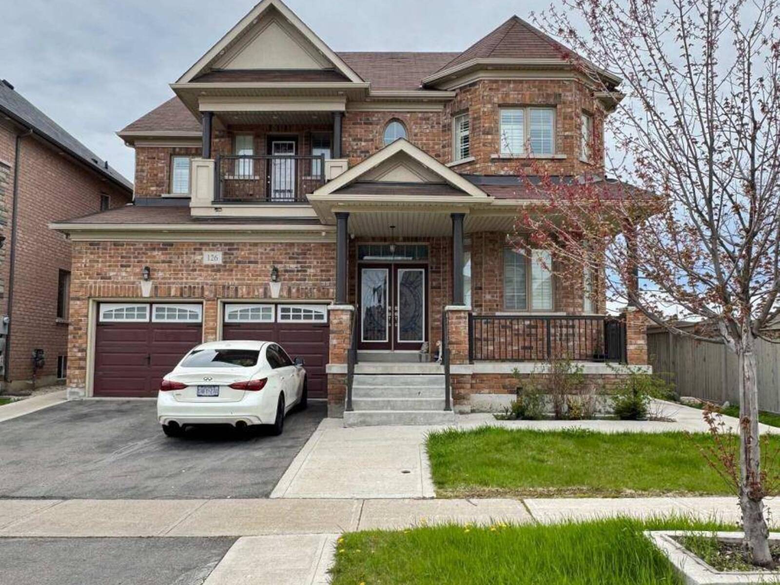 126 MARTIN BYRNE DRIVE, Brampton, Ontario L6P 4C7