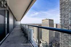 3402 - 2221 YONGE STREET | Toronto Ontario | Slide Image Twenty-eight