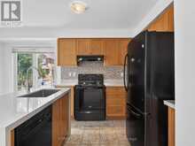 95 STOYELL DRIVE | Richmond Hill Ontario | Slide Image Thirteen