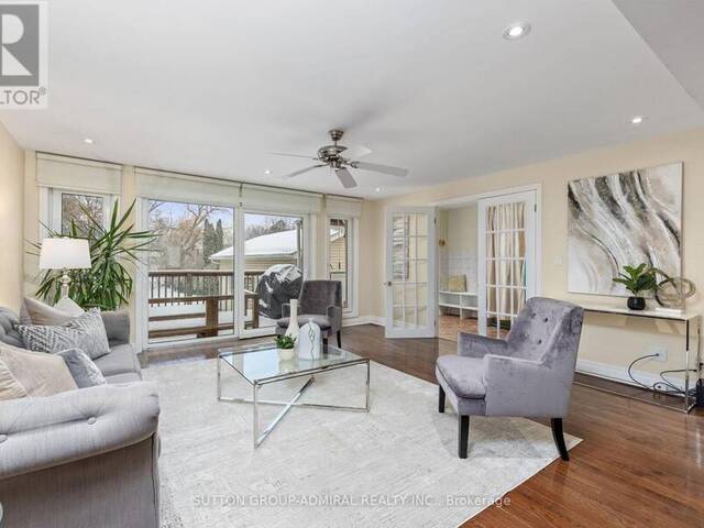 110 WOOD LANE Richmond Hill Ontario, L4C 4W1 - 5 Bedrooms Home For Sale