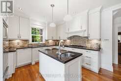 59 ROSEVIEW AVENUE | Richmond Hill Ontario | Slide Image Seventeen