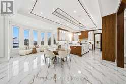 221 BURTON GROVE | King Ontario | Slide Image Eleven