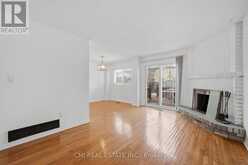 40 GLEN HOLLOW AVENUE | Toronto Ontario | Slide Image Eleven