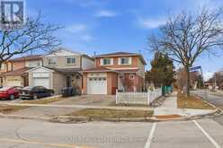 40 GLEN HOLLOW AVENUE | Toronto Ontario | Slide Image Three