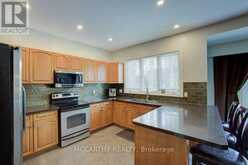 423 OLD VILLAGE LANE | Shelburne Ontario | Slide Image Fifteen