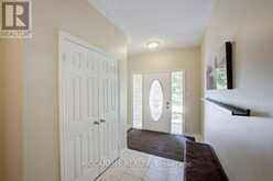 423 OLD VILLAGE LANE | Shelburne Ontario | Slide Image Six