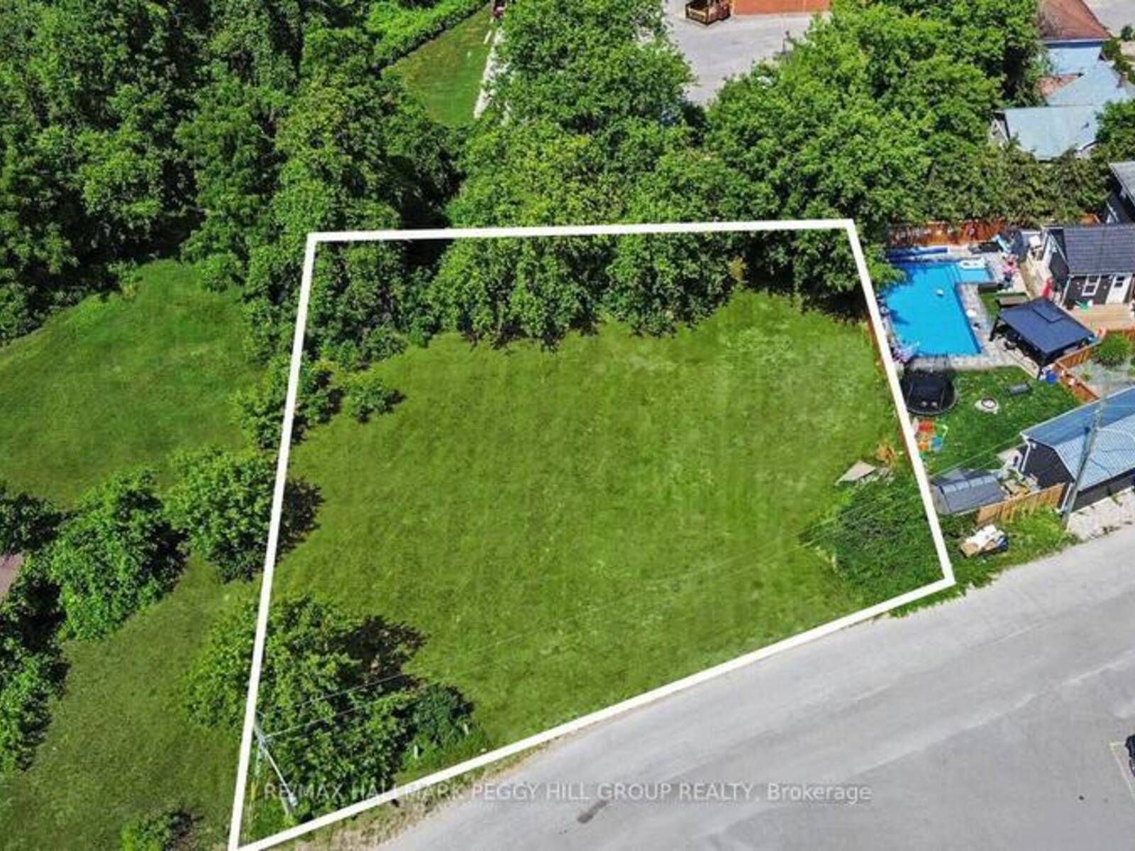18 FRASER STREET, Angus, Ontario L0M 1B0