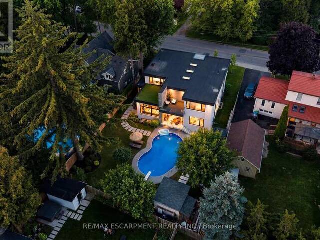 1617 TROTWOOD AVENUE Mississauga Ontario, L5G 3Z8 - 5 Bedrooms Home For Sale