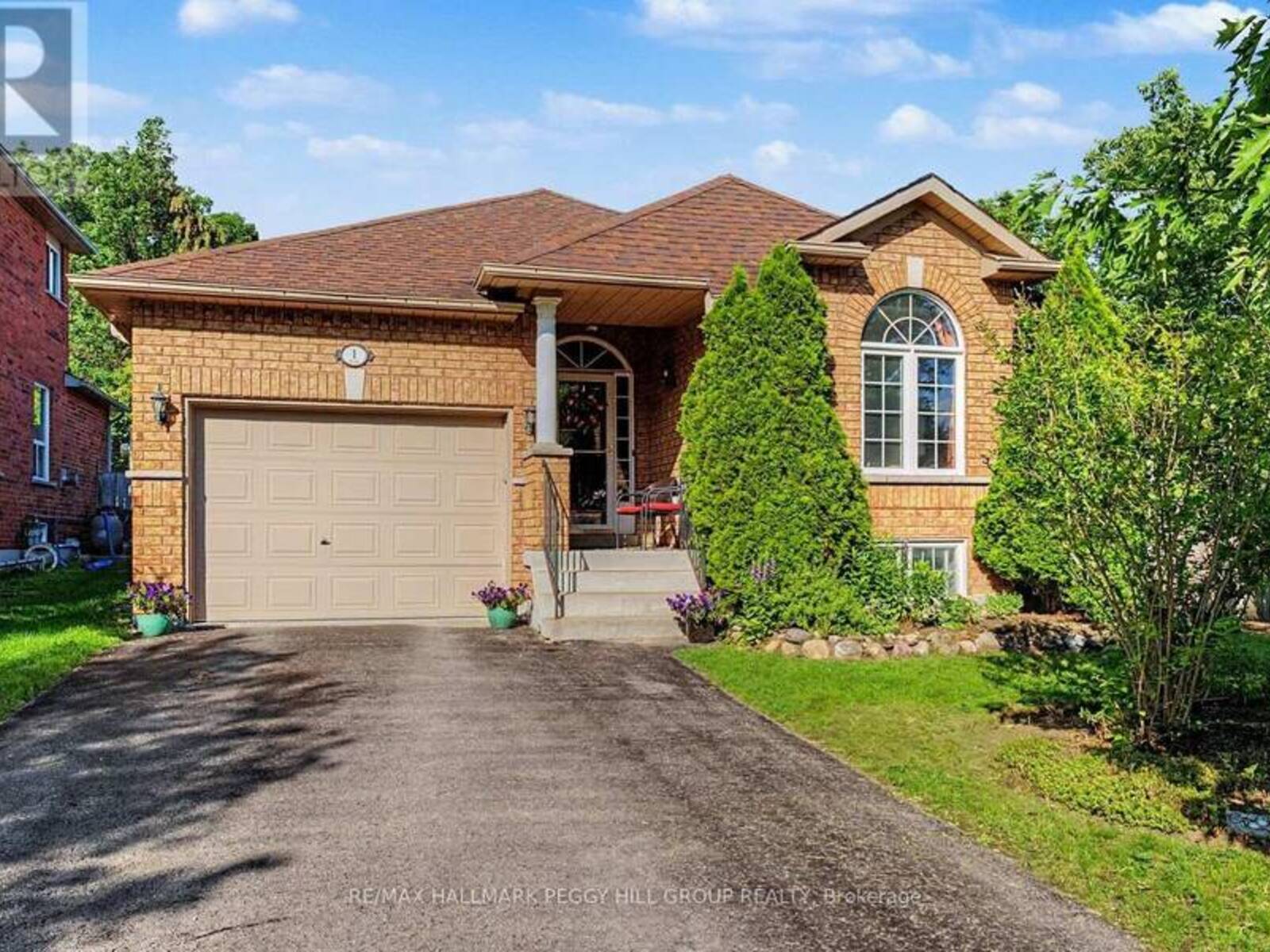 1 VALLEY VIEW COURT, Barrie, Ontario L4N 0G7