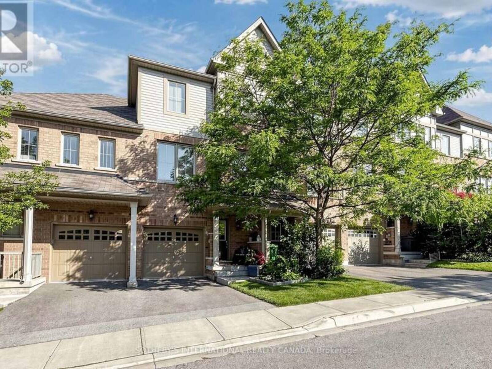 38 CEDAR LAKE CRESCENT, Brampton, Ontario L6Y 0P9