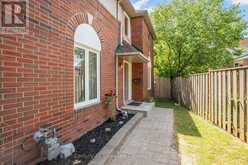 2755 LINDHOLM CRESCENT | Mississauga Ontario | Slide Image Six