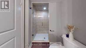 415 - 701 SHEPPARD AVENUE W | Toronto Ontario | Slide Image Fifteen
